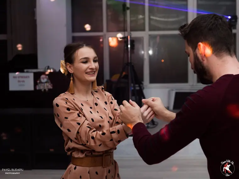 Exercițiu de latino în pereche